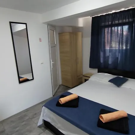House 3* Costinesti