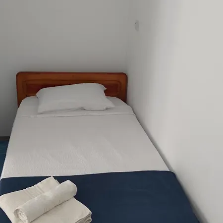 House Vendégház 3*