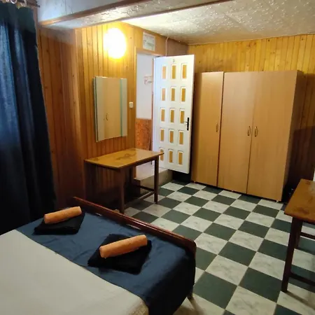 House 3*